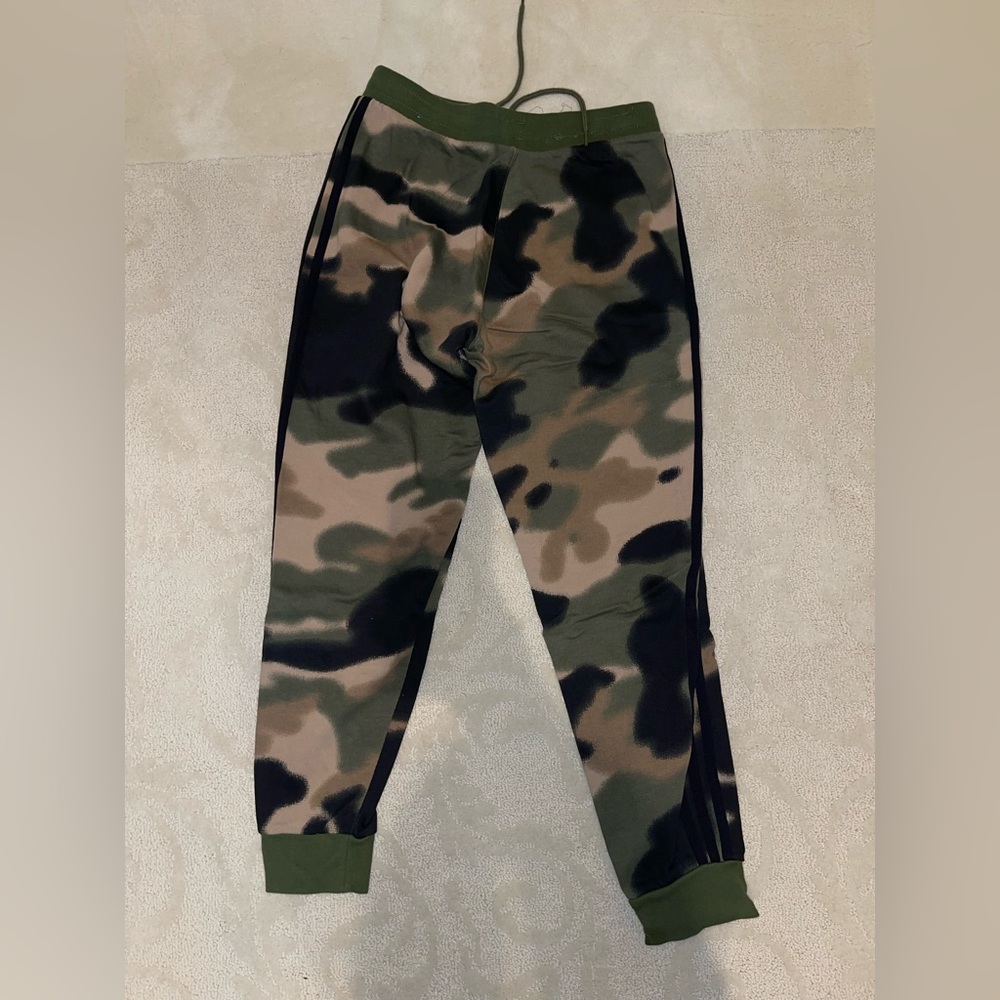 Adidas sweatpants - Picture 2 of 2